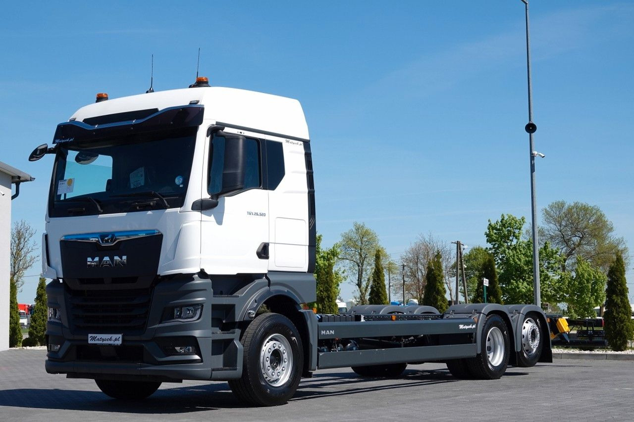 MAN TGX 26.520 / 6x2 / RAMA DŁ. 9,1M / OŚ PODNOSZONA - Tegljač: slika 1 MAN TGX 26.520 / 6x2 / RAMA DŁ. 9,1M / OŚ PODNOSZONA - Tegljač: slika 1