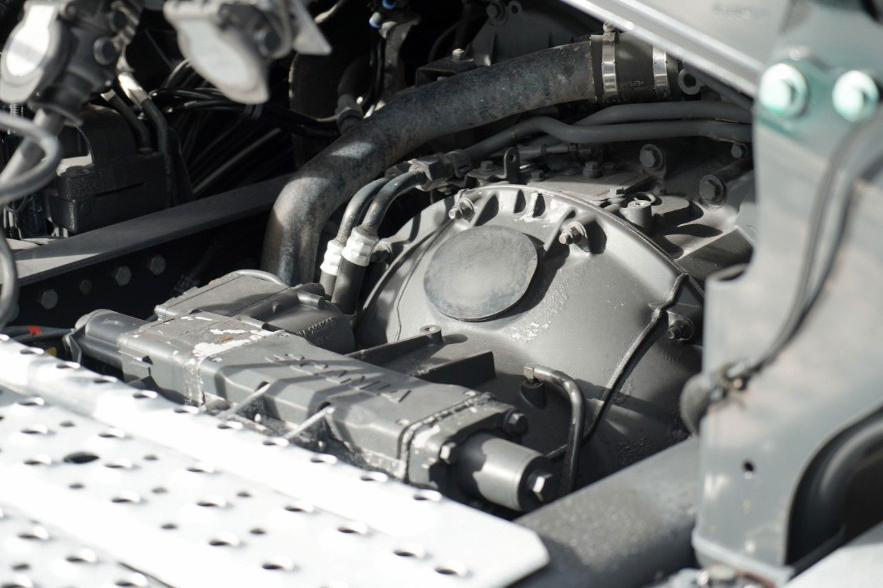 Tegljač Scania S 500 / RETARDER / I-PARK COOL / FULL AIRMATIC: slika 18 Tegljač Scania S 500 / RETARDER / I-PARK COOL / FULL AIRMATIC: slika 18