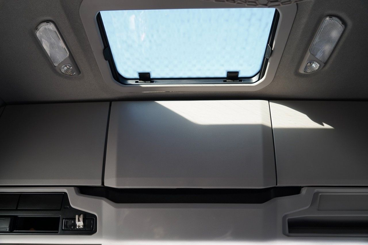 Tegljač Scania S 500 / RETARDER / I-PARK COOL / FULL AIRMATIC: slika 32 Tegljač Scania S 500 / RETARDER / I-PARK COOL / FULL AIRMATIC: slika 32