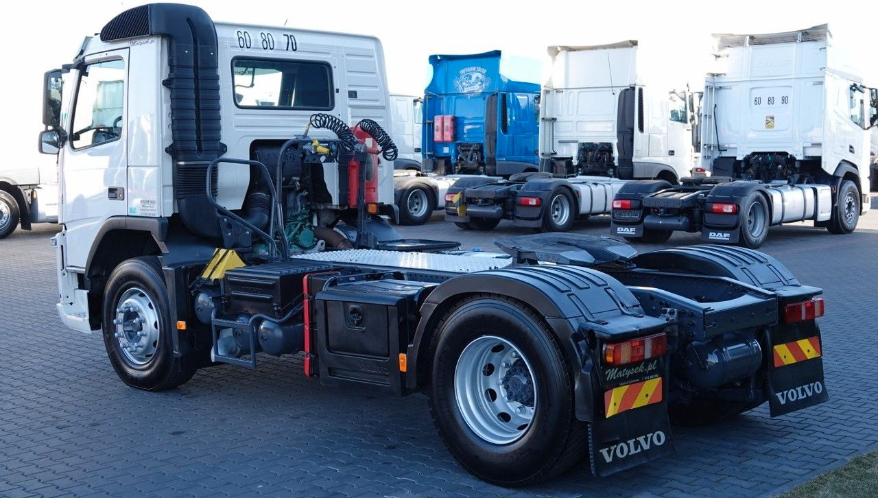 Volvo FM 380 / PEŁNY ADR / DZIENNA NISKA KABINA / EURO - Tegljač: slika 3 Volvo FM 380 / PEŁNY ADR / DZIENNA NISKA KABINA / EURO - Tegljač: slika 3