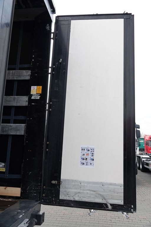 Poluprikolica sa ceradom Wielton FIRANKA / MEGA / LOWDECK / OŚ PODNOSZONA / 2016: slika 10 Poluprikolica sa ceradom Wielton FIRANKA / MEGA / LOWDECK / OŚ PODNOSZONA / 2016: slika 10