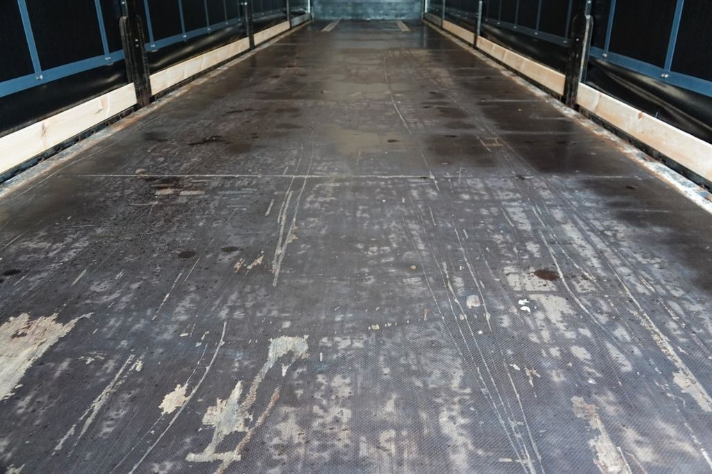 Poluprikolica sa ceradom Wielton FIRANKA / MEGA / LOWDECK / OŚ PODNOSZONA / 2016: slika 13 Poluprikolica sa ceradom Wielton FIRANKA / MEGA / LOWDECK / OŚ PODNOSZONA / 2016: slika 13