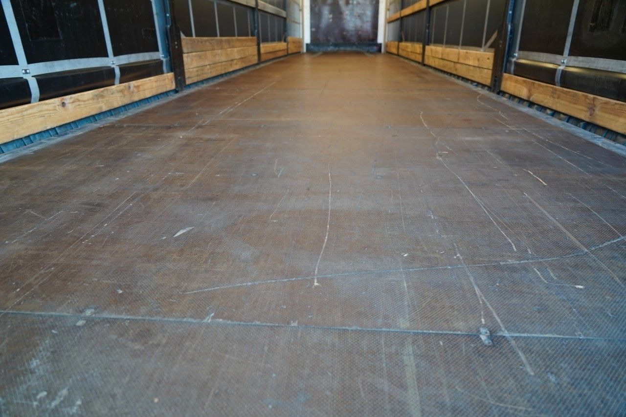 Poluprikolica sa ceradom Wielton FIRANKA / STANDARD / SAF: slika 19