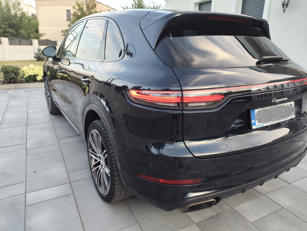 PORSCHE CAYENNE - Automobil: slika 4 PORSCHE CAYENNE - Automobil: slika 4