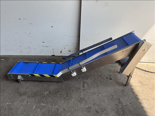 NNP flighted elevator conveyor - Transporter: slika 1 NNP flighted elevator conveyor - Transporter: slika 1