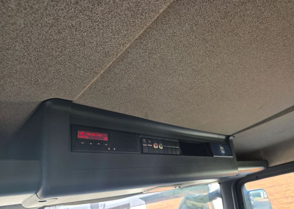 Novu Kamion sa hidrauličnom kukom MAN TGL 12.250 nowe urządzenie hakowe SKIBICKI HKS 8/3300 ATEGO / TGM: slika 9 Novu Kamion sa hidrauličnom kukom MAN TGL 12.250 nowe urządzenie hakowe SKIBICKI HKS 8/3300 ATEGO / TGM: slika 9