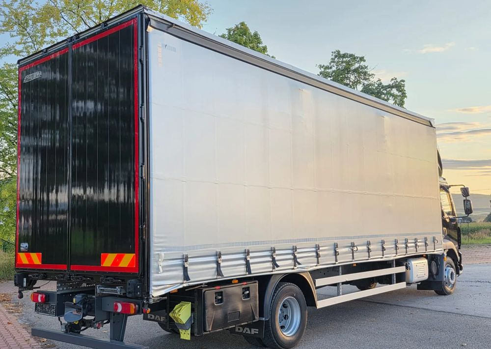 DAF LF 290 / WINDA / 16TON DMC / FIRANKA / SYPIALKA / AUTOMAT / JEDEN WŁAŚCICIE / EURO 6 / 2019 / SPROWADZONY / 20PALET / NISKI PRZEBIEG / DUŻA ŁADOWNOŚĆ / JAK NOWY - Kamion sa ceradom: slika 5 DAF LF 290 / WINDA / 16TON DMC / FIRANKA / SYPIALKA / AUTOMAT / JEDEN WŁAŚCICIE / EURO 6 / 2019 / SPROWADZONY / 20PALET / NISKI PRZEBIEG / DUŻA ŁADOWNOŚĆ / JAK NOWY - Kamion sa ceradom: slika 5