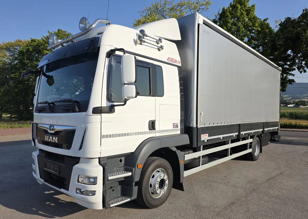MAN TGM 15.290 / BURTO-FIRANKA / CAŁY NA PODUSZKACH /KLIMA POSTOJOWA / 2018R / NISKI PRZEBIEG / 18 PALET / E6 / JAK NOWY / WINDA / - Kamion sa ceradom: slika 1 MAN TGM 15.290 / BURTO-FIRANKA / CAŁY NA PODUSZKACH /KLIMA POSTOJOWA / 2018R / NISKI PRZEBIEG / 18 PALET / E6 / JAK NOWY / WINDA / - Kamion sa ceradom: slika 1