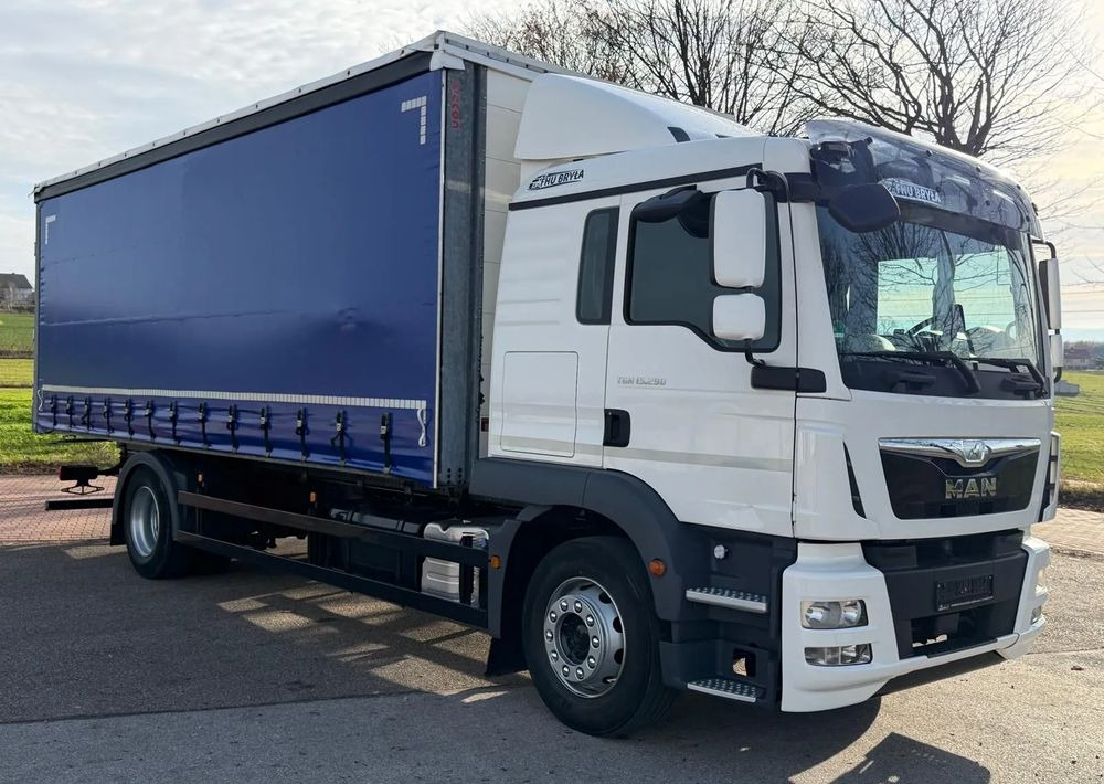 MAN TGM 15.290 / FIRANKA / 2016R / KLIMA POSTOJOWA /SPROWADZONY/ 8T ŁADOWNOŚĆ / 17 PALET / E6 / WINDA / - Kamion sa ceradom: slika 2 MAN TGM 15.290 / FIRANKA / 2016R / KLIMA POSTOJOWA /SPROWADZONY/ 8T ŁADOWNOŚĆ / 17 PALET / E6 / WINDA / - Kamion sa ceradom: slika 2