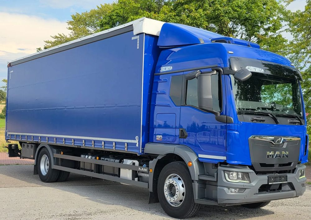 MAN TGM 18.320 / 18.290 / NOWY MODEL / E6 / 20PALET / 9200 ŁADOWNOŚĆ / SERWISOWANY / NISKI PRZEBIEG / WINDA / FIRANKA / SPROWADZONY / 2021 / NISKI PRZEBIEG /PIERWSZY WŁAŚCICIEL/ - Kamion sa ceradom: slika 1 MAN TGM 18.320 / 18.290 / NOWY MODEL / E6 / 20PALET / 9200 ŁADOWNOŚĆ / SERWISOWANY / NISKI PRZEBIEG / WINDA / FIRANKA / SPROWADZONY / 2021 / NISKI PRZEBIEG /PIERWSZY WŁAŚCICIEL/ - Kamion sa ceradom: slika 1