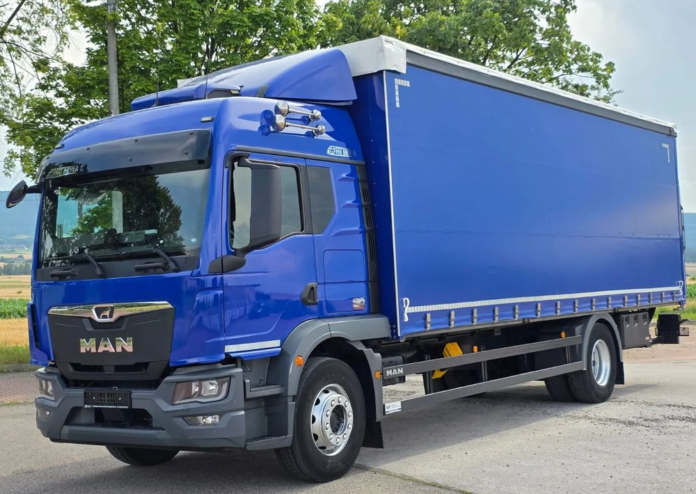 MAN TGM 18.320 / 18.290 / NOWY MODEL / E6 / 20PALET / 9200 ŁADOWNOŚĆ / SERWISOWANY / NISKI PRZEBIEG / WINDA / FIRANKA / SPROWADZONY / 2021 / NISKI PRZEBIEG /PIERWSZY WŁAŚCICIEL/ - Kamion sa ceradom: slika 1 MAN TGM 18.320 / 18.290 / NOWY MODEL / E6 / 20PALET / 9200 ŁADOWNOŚĆ / SERWISOWANY / NISKI PRZEBIEG / WINDA / FIRANKA / SPROWADZONY / 2021 / NISKI PRZEBIEG /PIERWSZY WŁAŚCICIEL/ - Kamion sa ceradom: slika 1