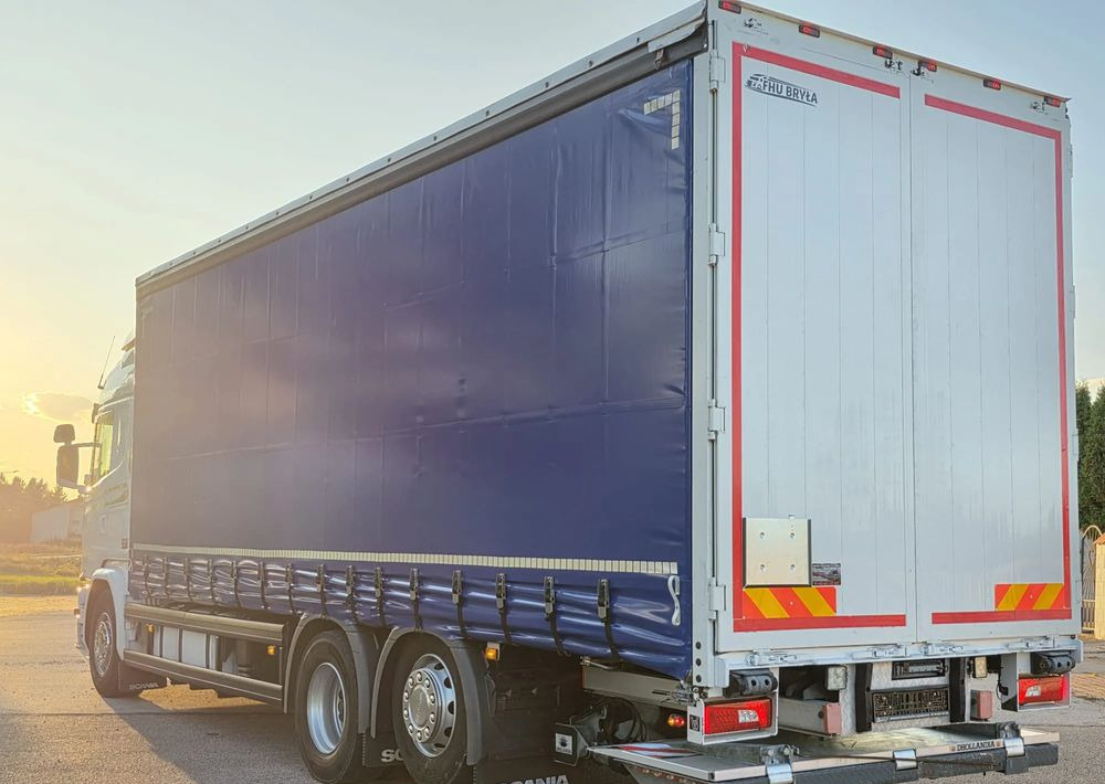 Scania G360 / BURTO-FIRANKA / 3 OSIE / WINDA / 20PALET / E6 / SYPIALNA KABINA / SPROWADZONY / JAK NOWA PRZEBIEG 490TYŚ / ŁADOWNOŚĆ 14500KG / - Kamion sa ceradom: slika 4 Scania G360 / BURTO-FIRANKA / 3 OSIE / WINDA / 20PALET / E6 / SYPIALNA KABINA / SPROWADZONY / JAK NOWA PRZEBIEG 490TYŚ / ŁADOWNOŚĆ 14500KG / - Kamion sa ceradom: slika 4