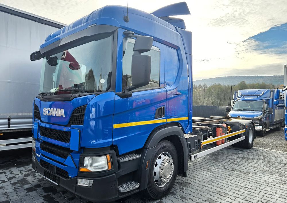 Scania P360 / P410 / BDF / RAMA / FIRANKA / PEŁNA SYPIALKA / WINDA /  E6 / CAŁA NA PODUSZKACH / ROZSTAW OSI 5.5M / LAWETA / DO ŻYWCA / DO BYDŁA  / DO ZABUDOWY / SPROWADZONA - Kamion sa golom šasijom i zatvorenom kabinom: slika 1 Scania P360 / P410 / BDF / RAMA / FIRANKA / PEŁNA SYPIALKA / WINDA /  E6 / CAŁA NA PODUSZKACH / ROZSTAW OSI 5.5M / LAWETA / DO ŻYWCA / DO BYDŁA  / DO ZABUDOWY / SPROWADZONA - Kamion sa golom šasijom i zatvorenom kabinom: slika 1