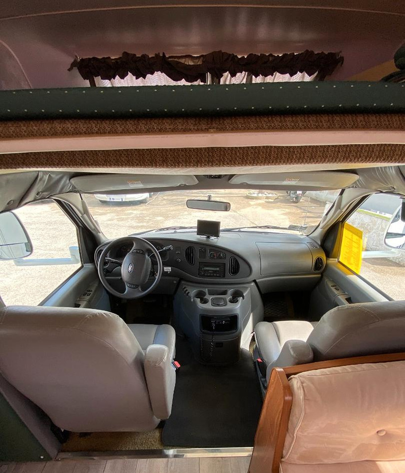 Coachmen freelander mm2920ds - Alkoven kamper: slika 5 Coachmen freelander mm2920ds - Alkoven kamper: slika 5