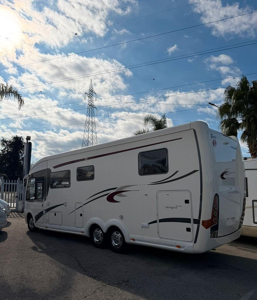 - Kamper: slika 4 - Kamper: slika 4