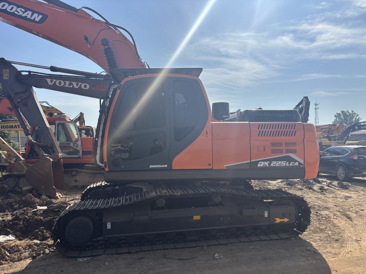 DOOSAN Korea imports doosan DX225 - Bager guseničar: slika 1 DOOSAN Korea imports doosan DX225 - Bager guseničar: slika 1