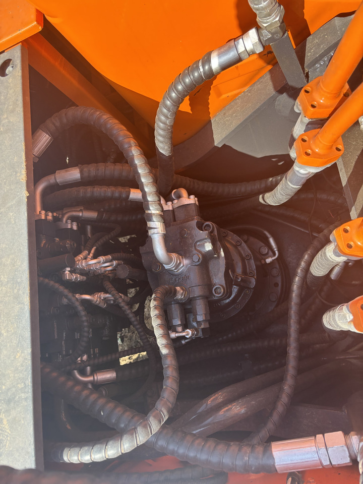 DOOSAN Korea imports doosan DX225 - Bager guseničar: slika 4 DOOSAN Korea imports doosan DX225 - Bager guseničar: slika 4