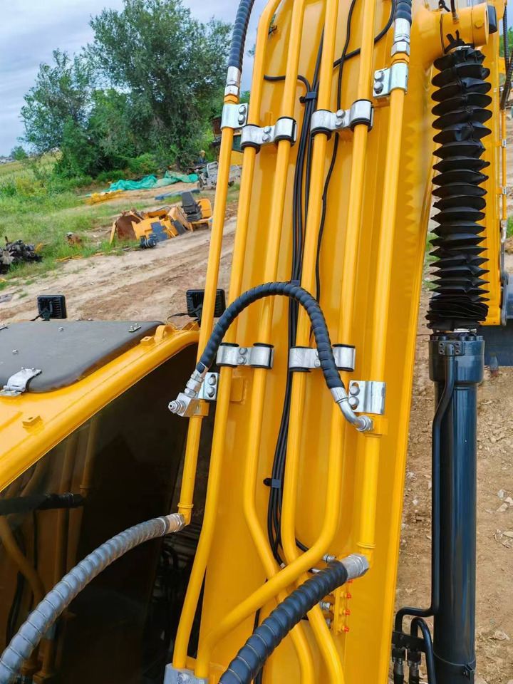 Hyundai Hyundai 220 LC-9 S - Bager guseničar: slika 3 Hyundai Hyundai 220 LC-9 S - Bager guseničar: slika 3