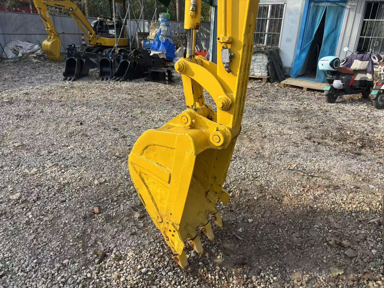 KOMATSU PC55MR-3 - Mini bager: slika 3 KOMATSU PC55MR-3 - Mini bager: slika 3