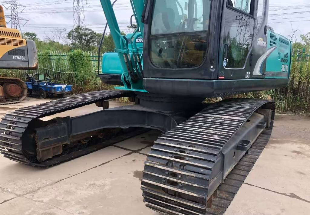 Bager guseničar Kobelco SK 210-8: slika 11