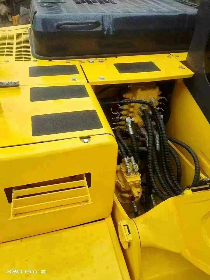 Komatsu PC 130-7 PC130 PC130-7 - Bager guseničar: slika 5 Komatsu PC 130-7 PC130 PC130-7 - Bager guseničar: slika 5