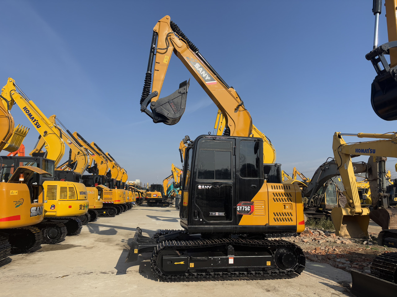 SANY SAY75 - Mini bager: slika 1 SANY SAY75 - Mini bager: slika 1