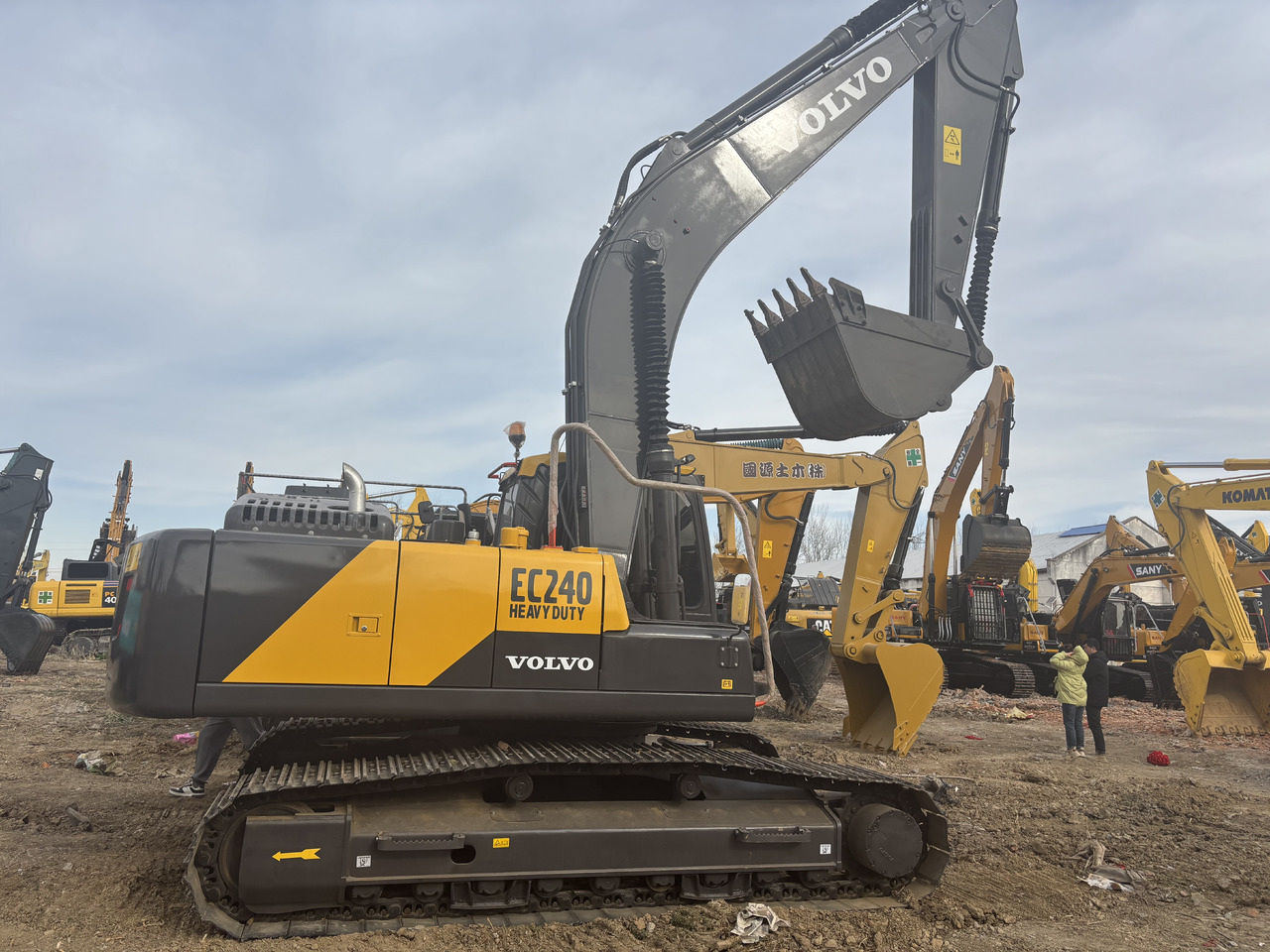 Volvo EC 240 - Bager guseničar: slika 1 Volvo EC 240 - Bager guseničar: slika 1