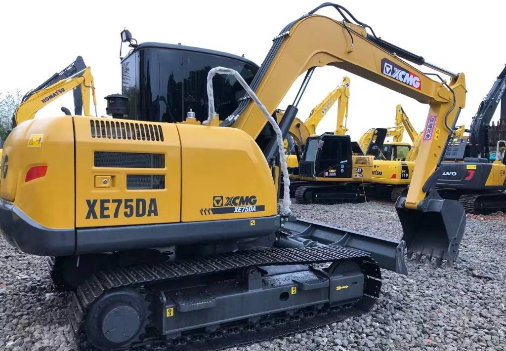 XCMG XE 75 DA XE75 - Mini bager: slika 4 XCMG XE 75 DA XE75 - Mini bager: slika 4