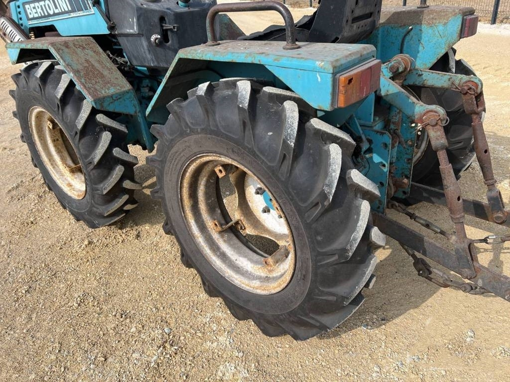Bertolini 2033 - Traktor: slika 4 Bertolini 2033 - Traktor: slika 4