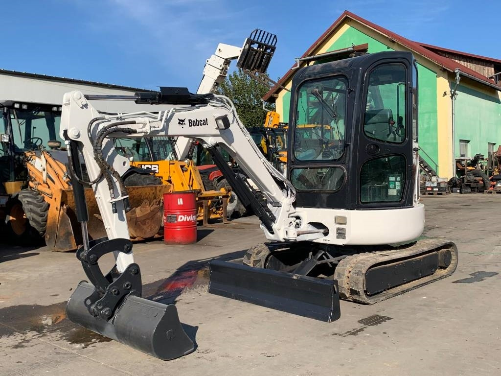 Bobcat 425 - Mini bager: slika 2 Bobcat 425 - Mini bager: slika 2