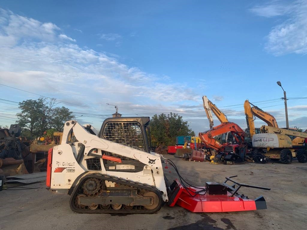 Bobcat T 590  - Mini utovarivač: slika 5 Bobcat T 590  - Mini utovarivač: slika 5