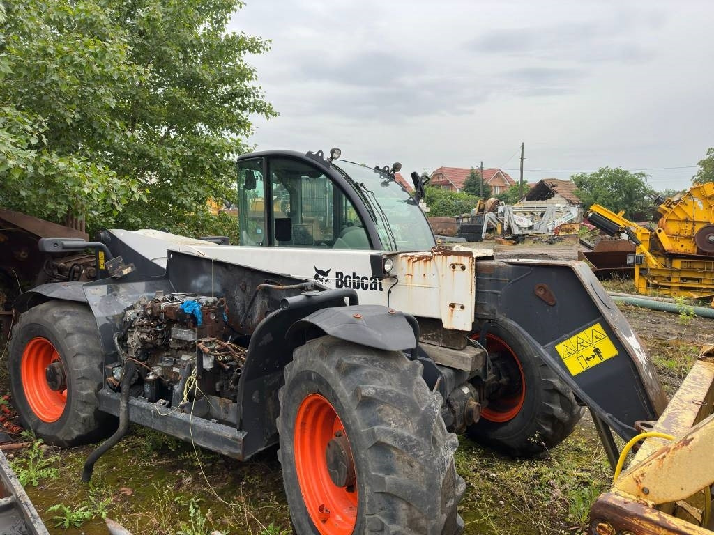 Bobcat TL 470 FOR PARTS OR COMPLETE - Teleskopski upravljač: slika 4 Bobcat TL 470 FOR PARTS OR COMPLETE - Teleskopski upravljač: slika 4