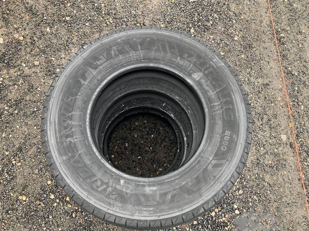 Bridgestone Duravis 215/70 R15C TYRES - Guma za Kamion: slika 3 Bridgestone Duravis 215/70 R15C TYRES - Guma za Kamion: slika 3