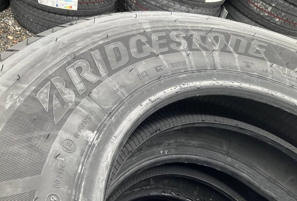 Bridgestone Duravis 215/70 R15C TYRES - Guma za Kamion: slika 2 Bridgestone Duravis 215/70 R15C TYRES - Guma za Kamion: slika 2
