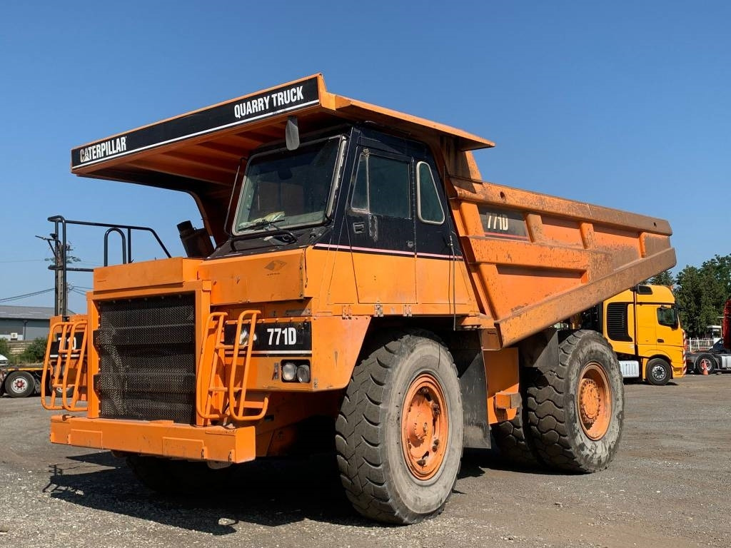 CAT 771 D  - Kiper sa krutom šasijom/ Kiper za kamen: slika 3 CAT 771 D  - Kiper sa krutom šasijom/ Kiper za kamen: slika 3