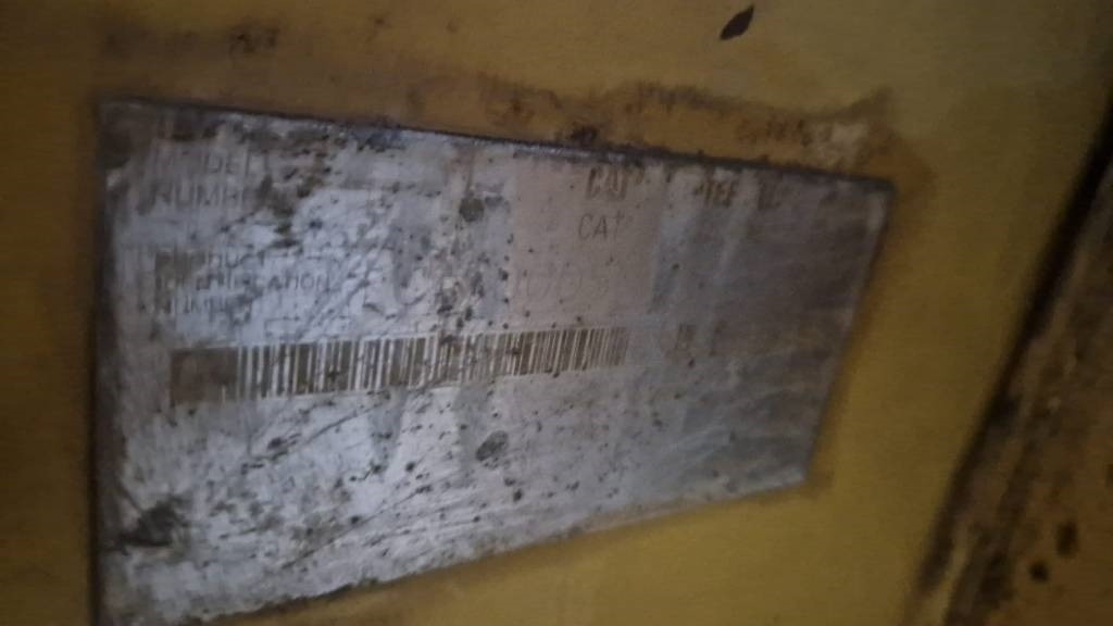 CAT D5 FOR PARTS - Buldožer: slika 4 CAT D5 FOR PARTS - Buldožer: slika 4