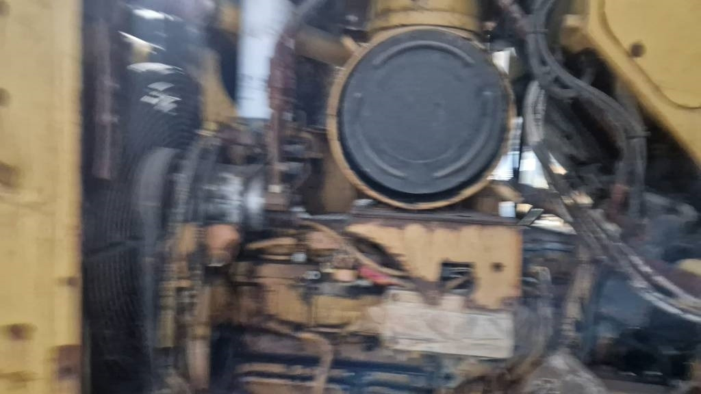 CAT D5 FOR PARTS - Buldožer: slika 5 CAT D5 FOR PARTS - Buldožer: slika 5