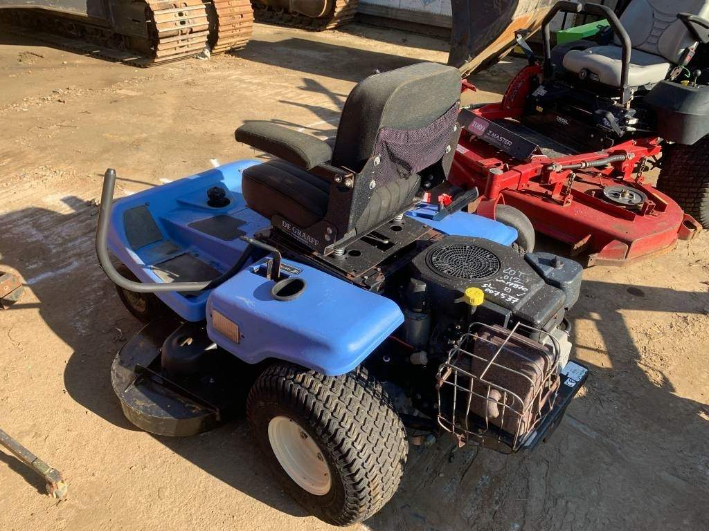 Dixon ZTR4421 - Baštenska kosačica: slika 5 Dixon ZTR4421 - Baštenska kosačica: slika 5