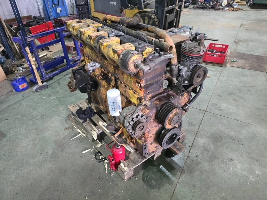 Hanomag 6 Cylinder ENGINE - Motor za Građevinska mašina: slika 2 Hanomag 6 Cylinder ENGINE - Motor za Građevinska mašina: slika 2