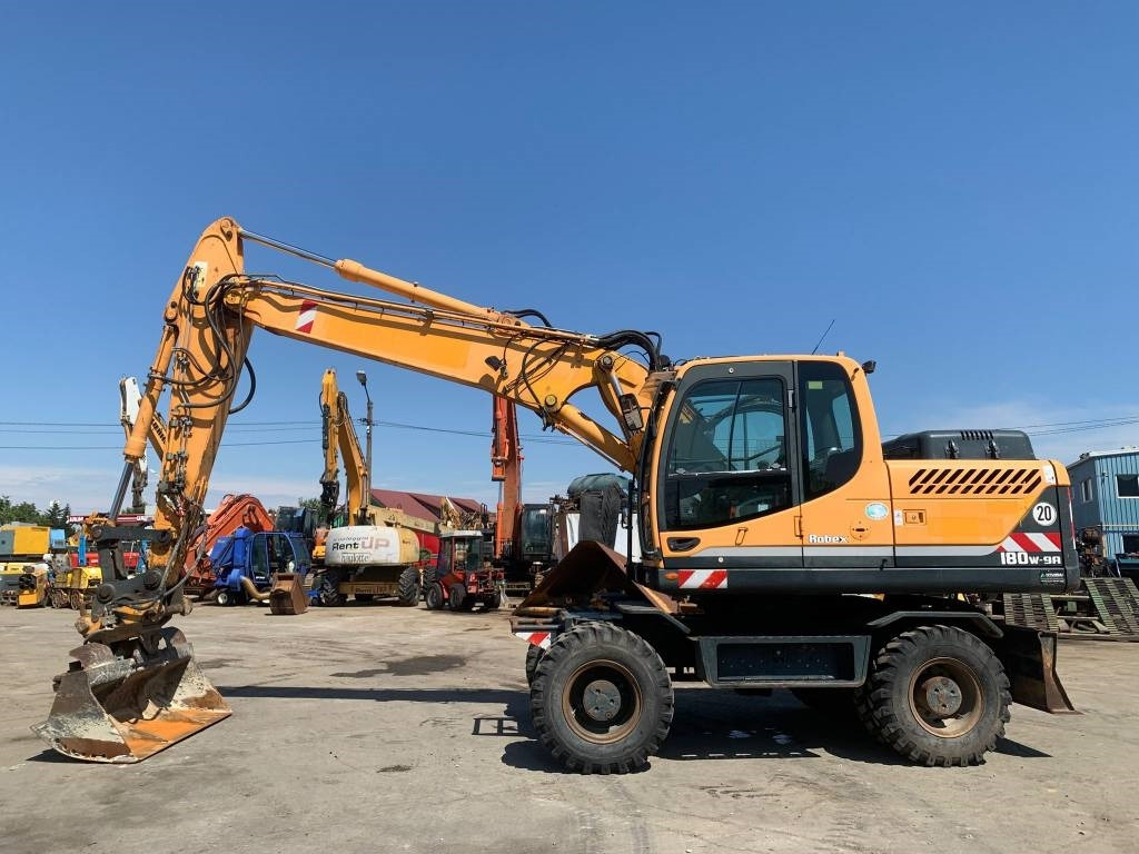 Hyundai Robex 180 W-9 A - Bager točkaš: slika 2 Hyundai Robex 180 W-9 A - Bager točkaš: slika 2