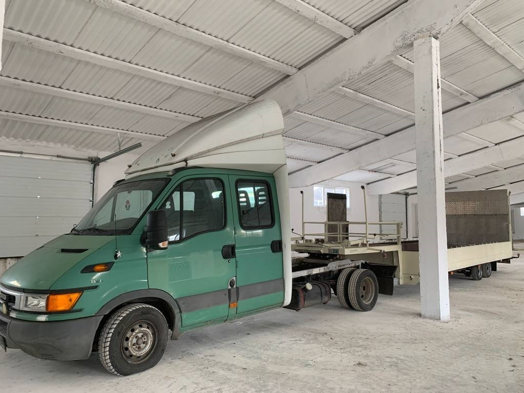 Iveco 3551 - Mini tegljač, Dostavno vozilo sa duplom kabinom: slika 1 Iveco 3551 - Mini tegljač, Dostavno vozilo sa duplom kabinom: slika 1