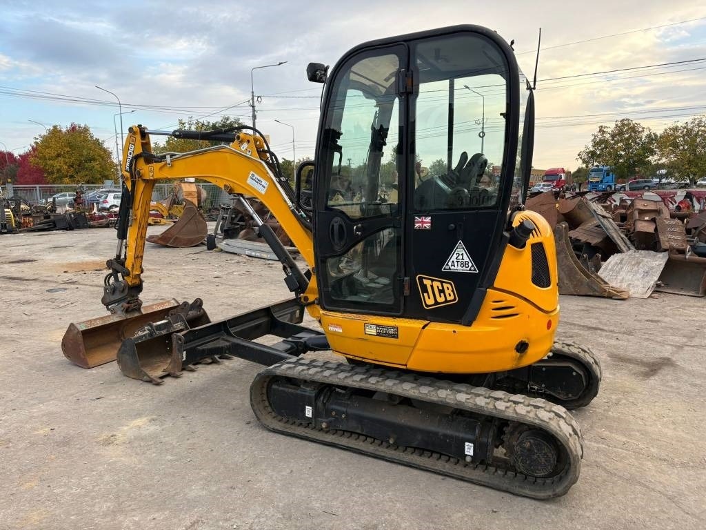 JCB 8025 ZTS - Mini bager: slika 2 JCB 8025 ZTS - Mini bager: slika 2