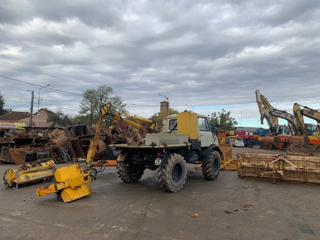 Mercedes-Benz 406A  - Korisno/ Posebno vozilo: slika 4 Mercedes-Benz 406A  - Korisno/ Posebno vozilo: slika 4