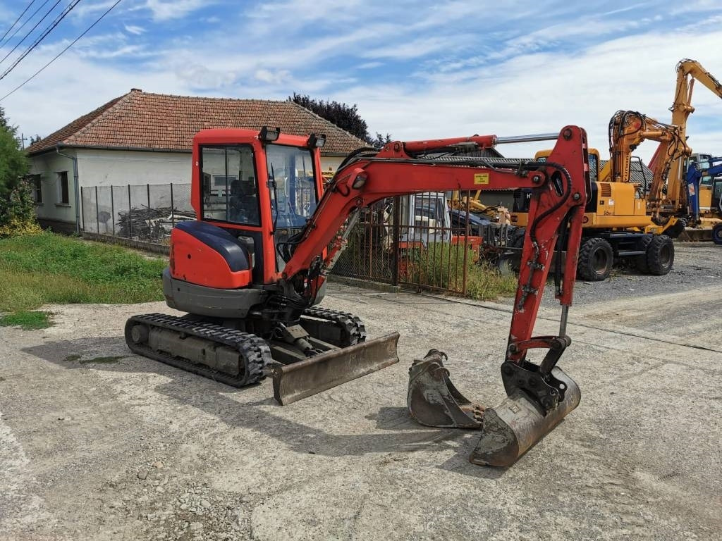 Kubota U 35-3 - Mini bager: slika 2 Kubota U 35-3 - Mini bager: slika 2
