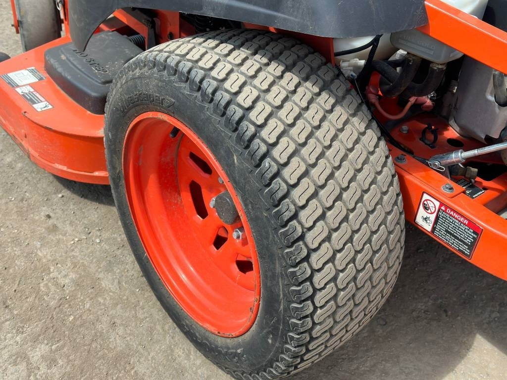 Baštenska kosačica Kubota Z121S: slika 9