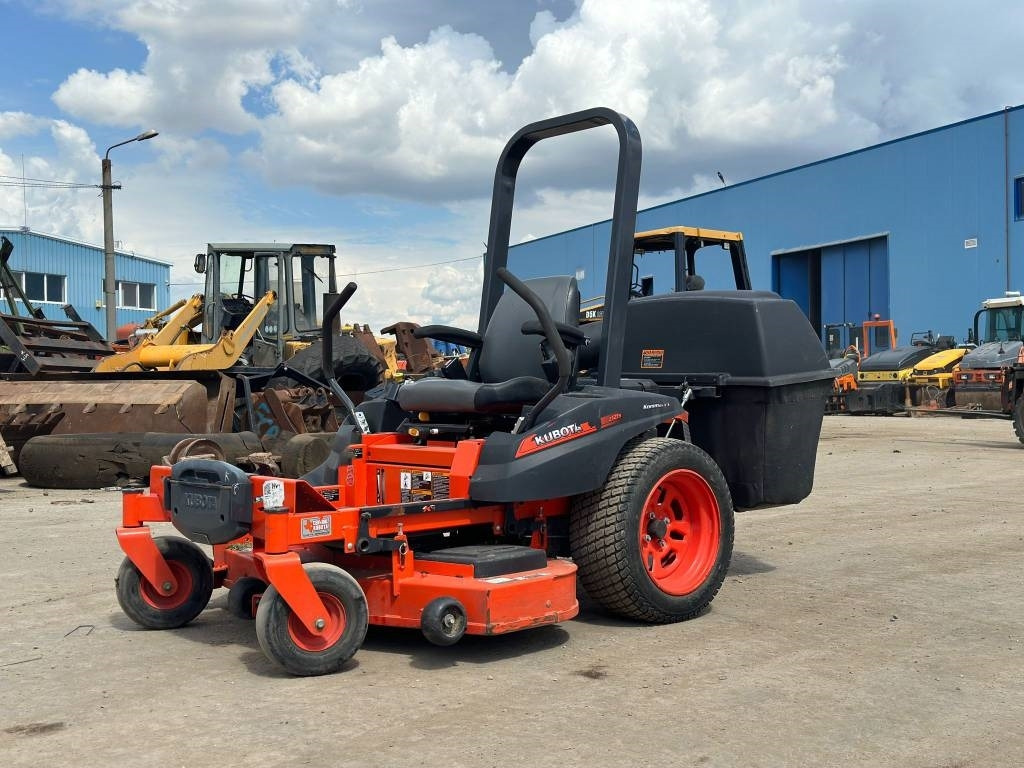 Kubota Z121S - Baštenska kosačica: slika 1 Kubota Z121S - Baštenska kosačica: slika 1