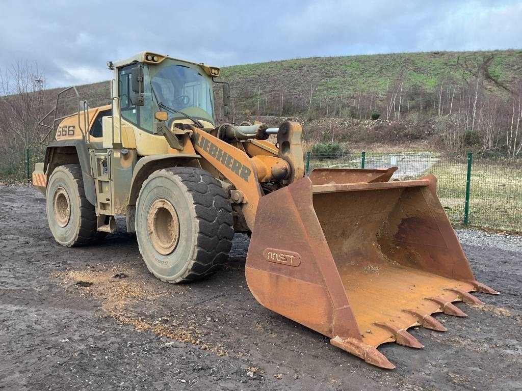 Liebherr L 566 - Utovarivač točkaš: slika 4 Liebherr L 566 - Utovarivač točkaš: slika 4