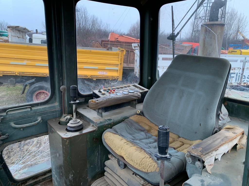 Utovarivač guseničar Liebherr LR 621B: slika 8 Utovarivač guseničar Liebherr LR 621B: slika 8