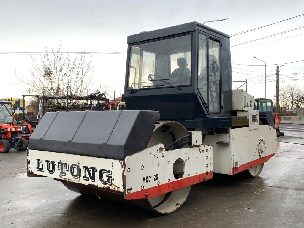 Lutong LTC12G - Valjak za puteve: slika 1 Lutong LTC12G - Valjak za puteve: slika 1