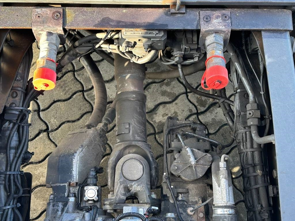 Kamion sa zatvorenim sandukom Mercedes-Benz Actros 963-4-A: slika 11 Kamion sa zatvorenim sandukom Mercedes-Benz Actros 963-4-A: slika 11